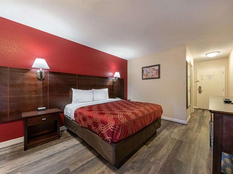 Bay Breeze Inn Сийсайд Екстериор снимка