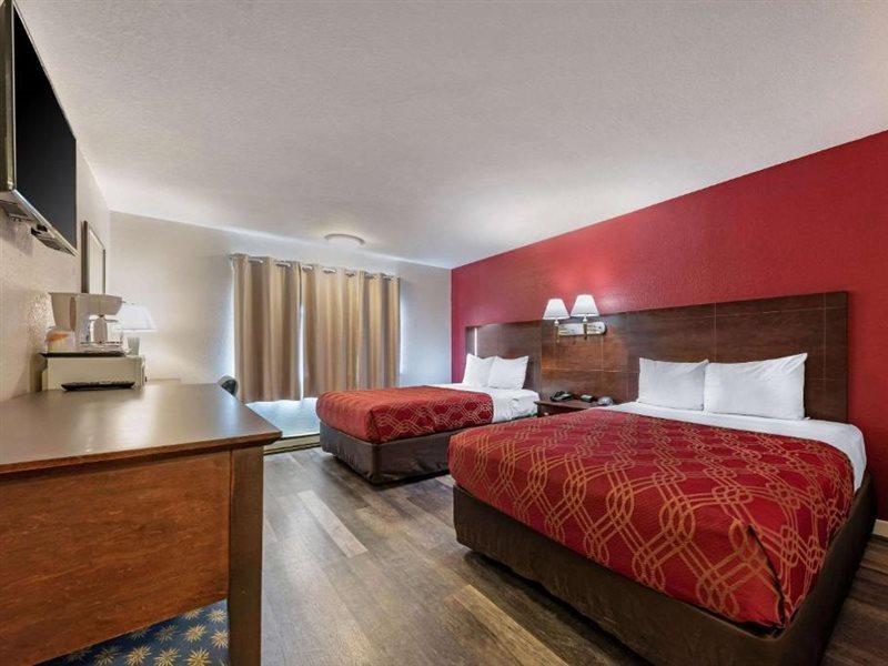Bay Breeze Inn Сийсайд Екстериор снимка
