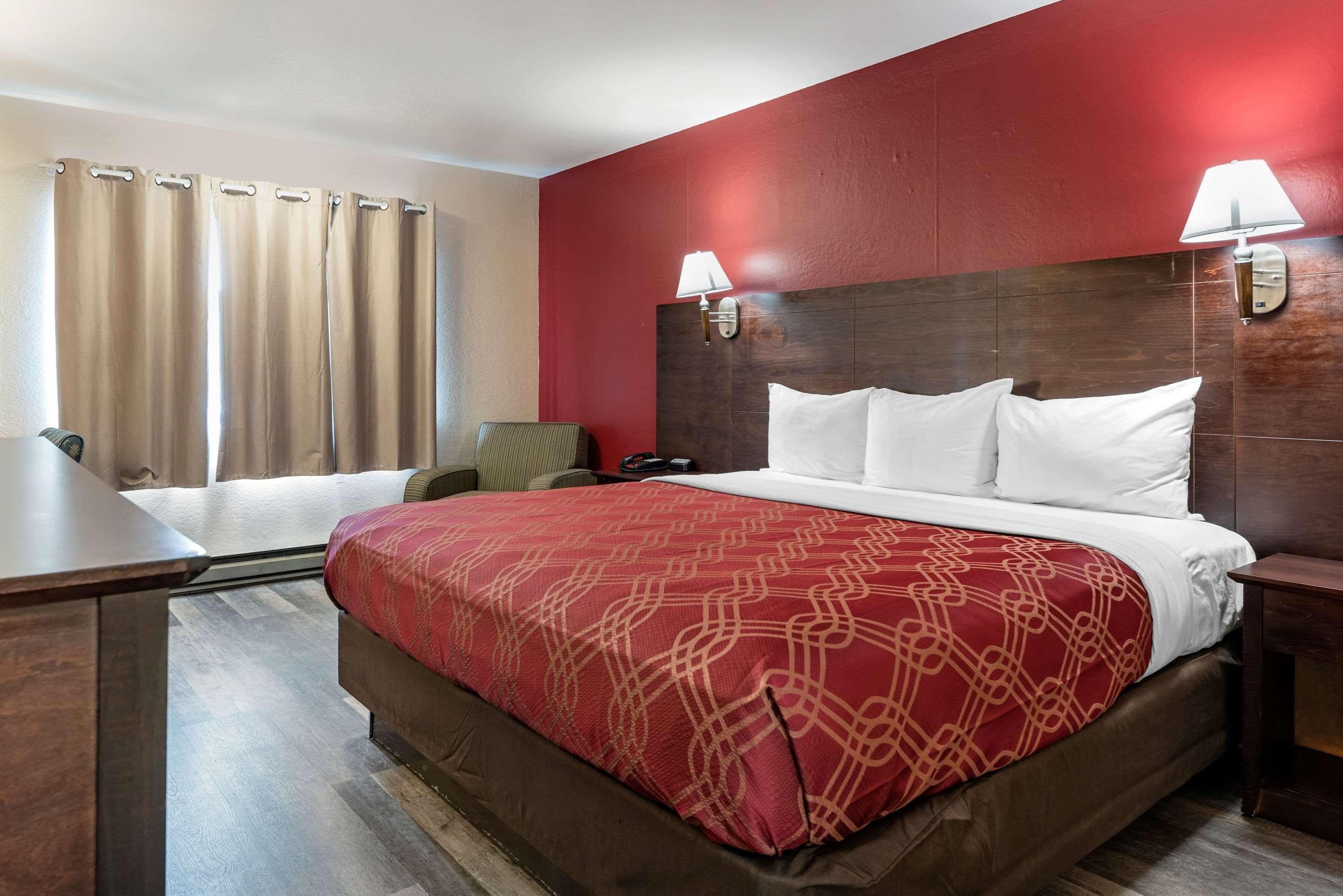 Bay Breeze Inn Сийсайд Екстериор снимка