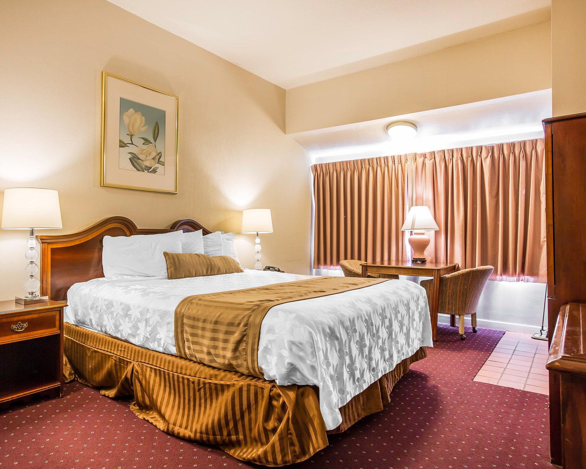 Bay Breeze Inn Сийсайд Екстериор снимка