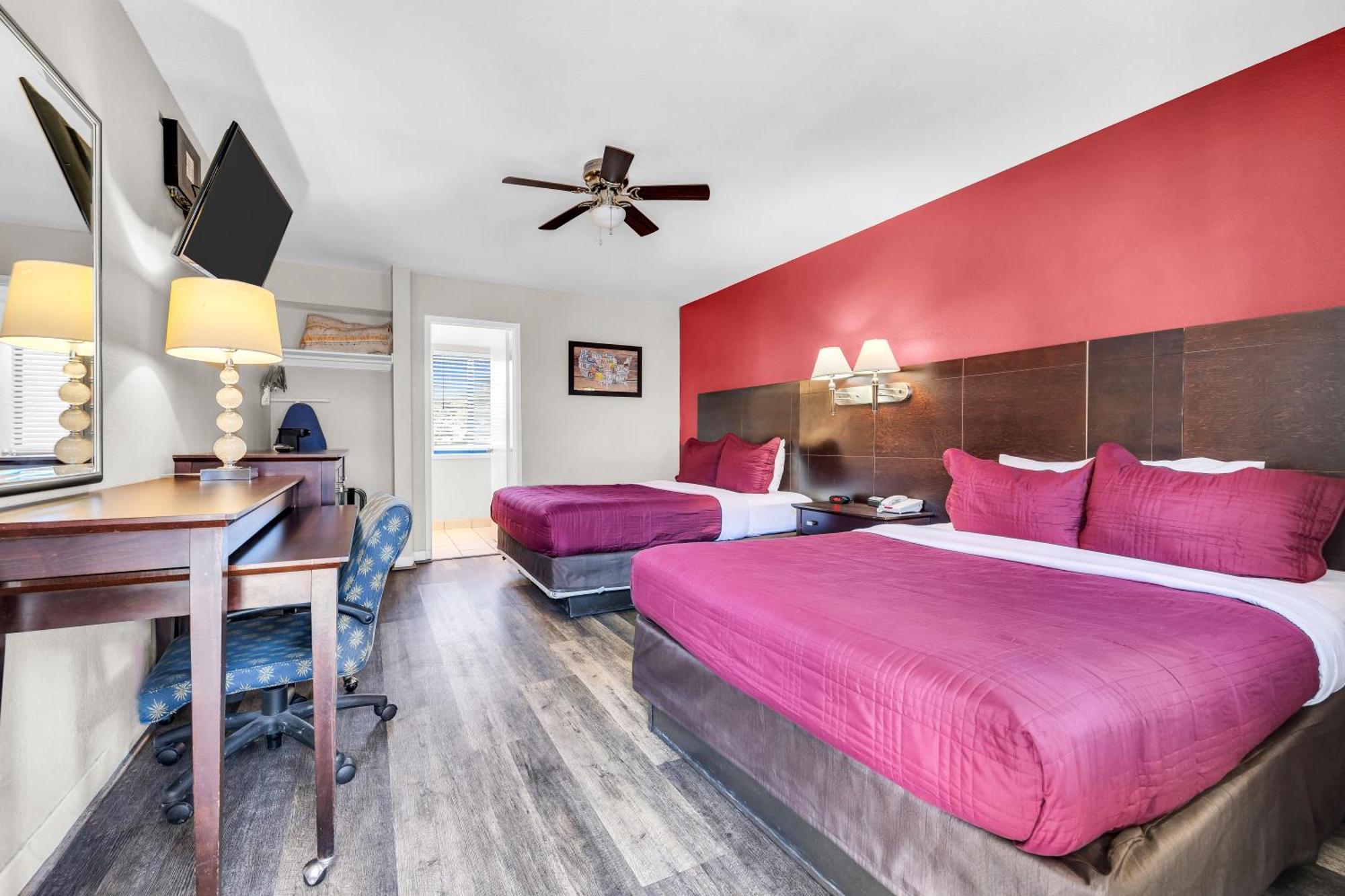 Bay Breeze Inn Сийсайд Екстериор снимка