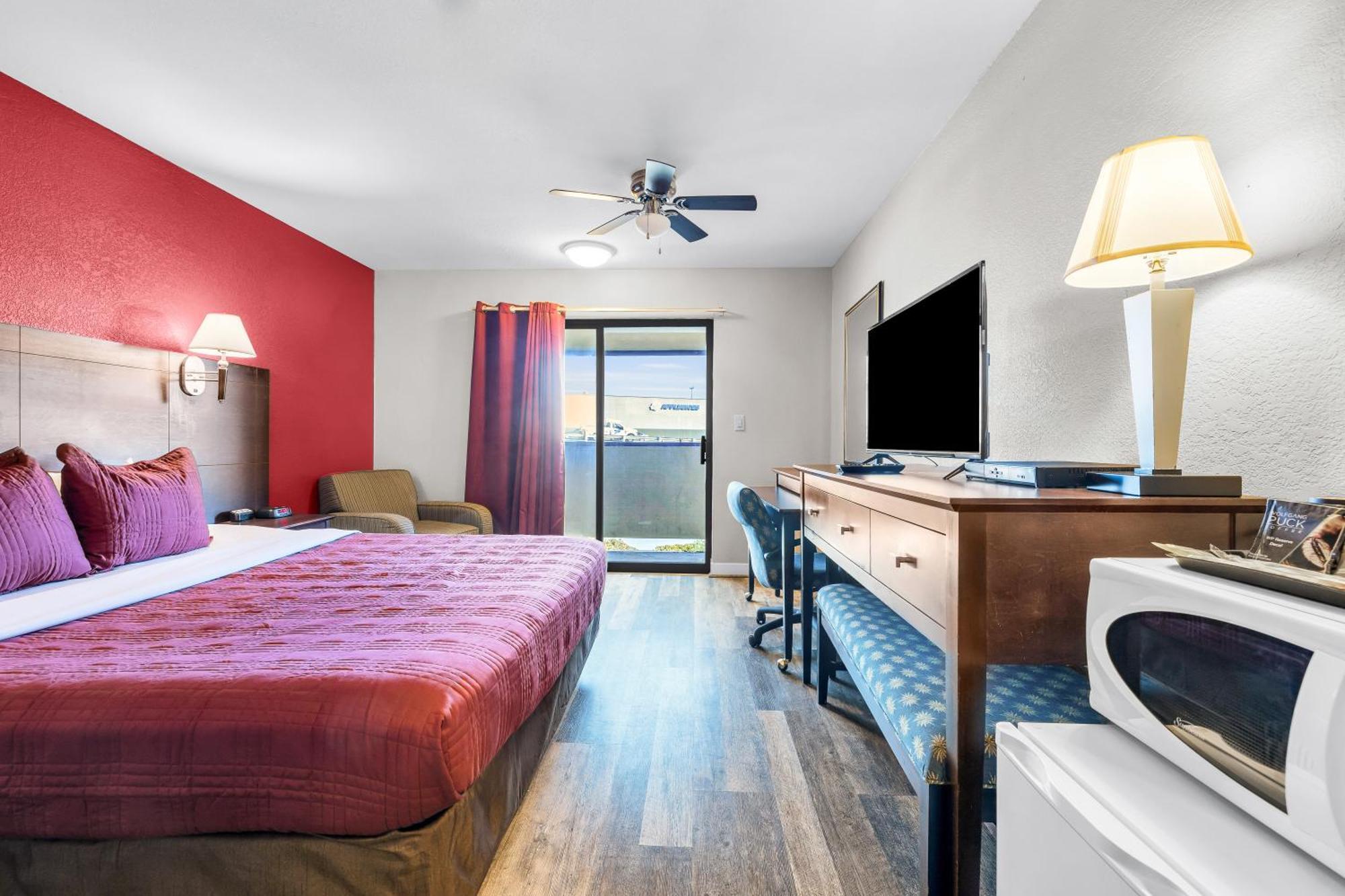 Bay Breeze Inn Сийсайд Екстериор снимка